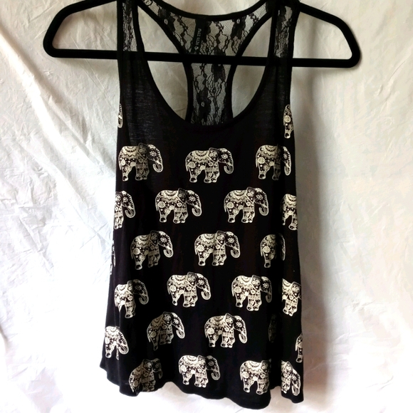 Women's tank too - Picture 1 of 4